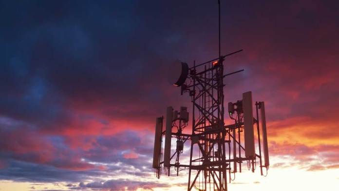 Lee más sobre el artículo Perú triplicará mediciones de radiación a antenas móviles este año